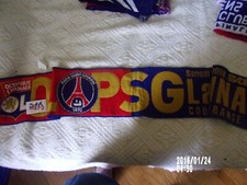 ECHARPE OLYMPIQUE LYONNAIS VS PARIS ST GERMAIN NEUVE ETIQUETTE