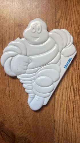 Boite peinture michelin neuve - peinture,