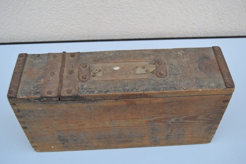 Caisse munition allemande - à,