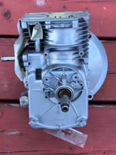 Briggs & Stratton NOS 4HP Vertical Shaft Short Block 391855 V115