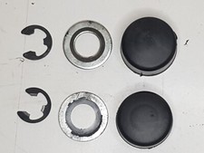 clips et bouchon de roue de