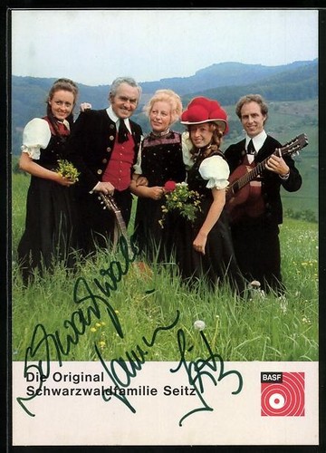 Carte postale musicien famille