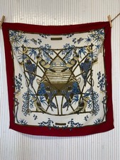 Foulard carré de soie Vintage