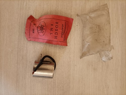 Condensateur adaptable volant - condensateur,