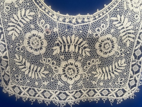 Ancien col tulle brodé - en,