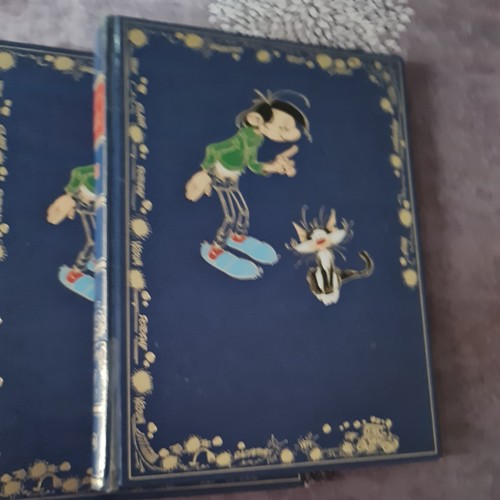 Livre bande dessinée - -,