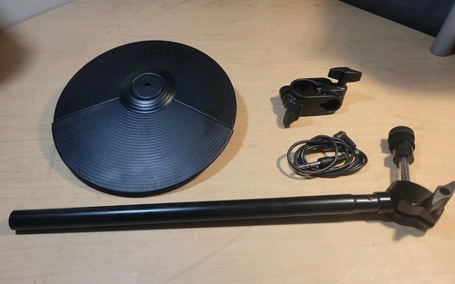 Roland hat splash w - /, w/