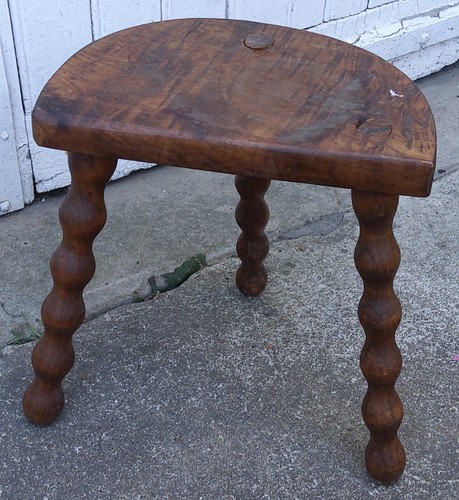 Ancien tabouret tripode - ancien,