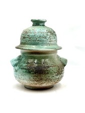 imposing covered pot Pottery from the Tour Michel Woop in Grimaud vallauris