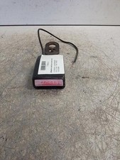 Attache ceinture avant droit