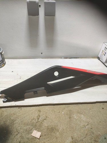 Flan selle gauche aprilia - de,