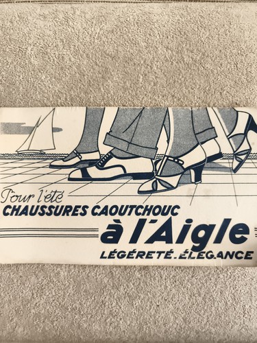 Affiche pub chaussures