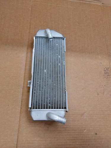 Radiateur eau gauche - eau,