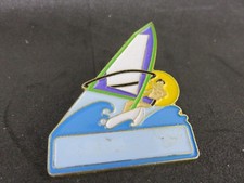 Pin's Sport Windsurfing + Fastener	