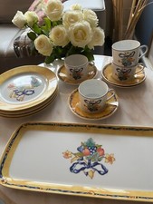 4 tasses à thé, 4 assiettes