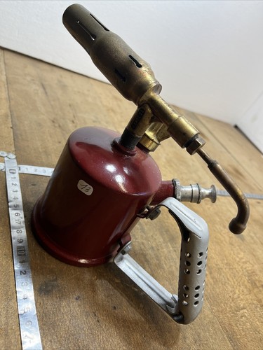 Old tool outil - 13,