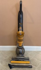 Dyson MultiFloor 2 Vacuum Cleaner W/Combo Attachment ~ Model UP19