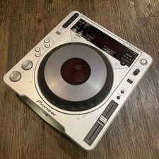Lecteur CD/Digital Media Player CDJ-800MK2 Pioneer CDJ800MK2 Silver Used