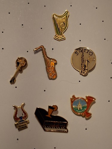 Lot pin musique métal - pin's, –
