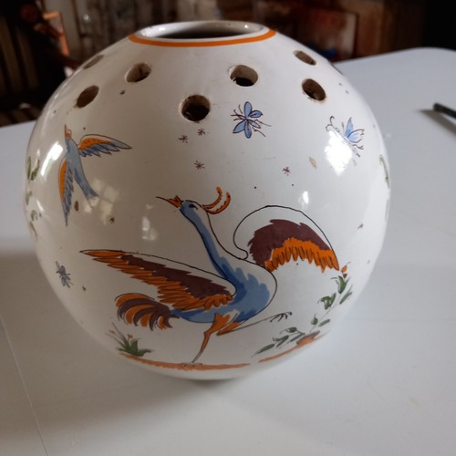Beau vase boule - pique, fleurs