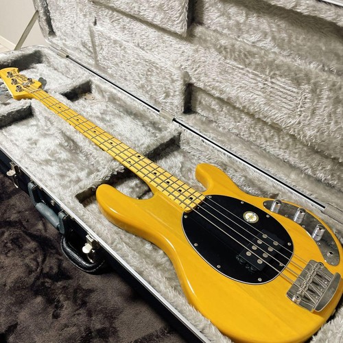 Sterling musicman ray ca - ray, 24