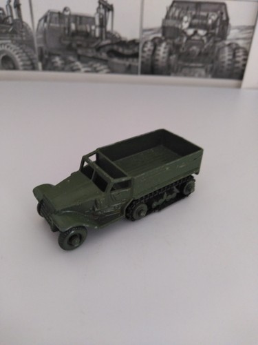 Half track carrier - track, matchbox