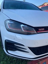Cache Lave-Phare Avant VW Golf