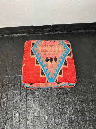 Pouf marocain fait main - , –