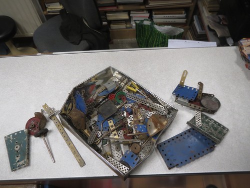 Ca218 lot pieces divers de - de,
