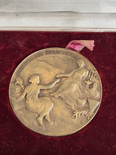 Ancienne médaille bronze - ancienne, en