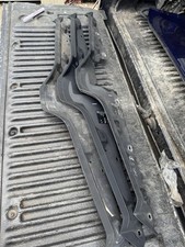 SKODA YETI FRONT SLAM PANEL COVER TRIM 5L0853343 2014+ Rad Bumper Top Landing