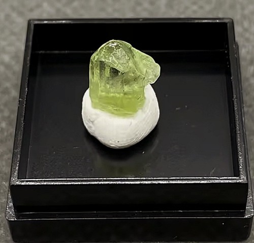 Cristal olivine vert - vert, (