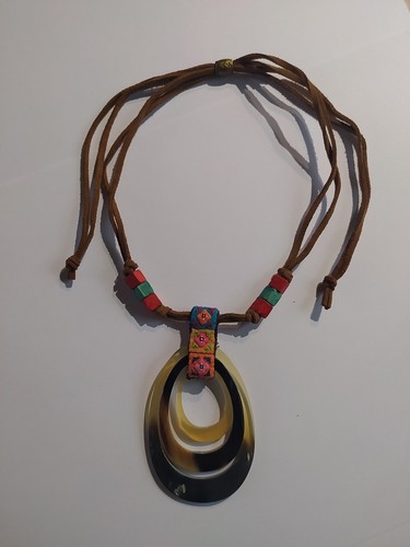 Collier réglable pendentifs