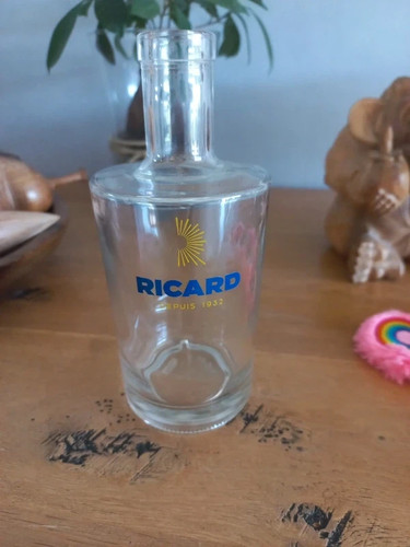 Une carafe belge ricard - , de