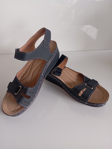 Sandales compensées - sandales,