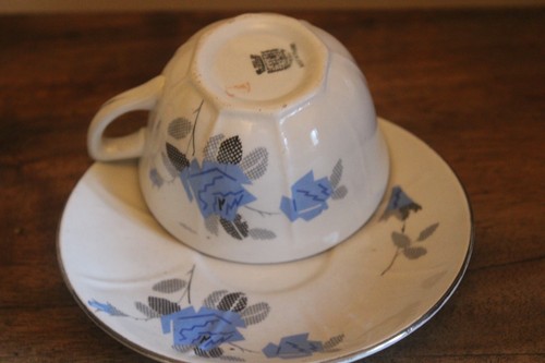 Tasse soucoupe saint - tasse, et