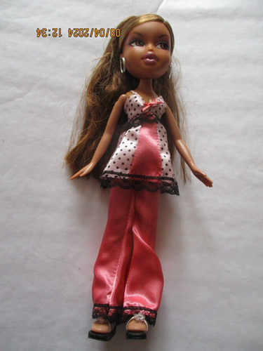 Poupée bratz yasmin sleep - ", yasmin,