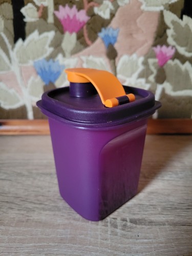 Tupperware petit pichet - -,