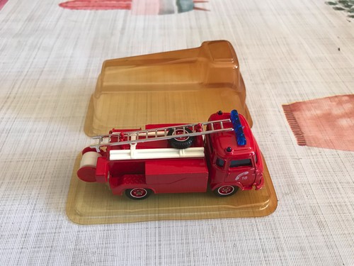 Voiture miniature pompiers - voiture,