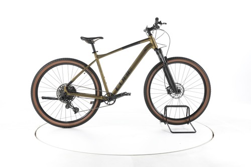 Cube acid vtt tout suspendu - cube,