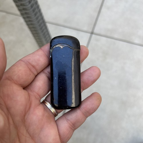Briquet vintage noir format