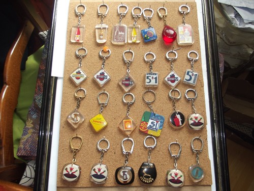 Bon lot porte clefs - de,