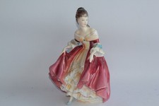 Royal Doulton Figurine Femme