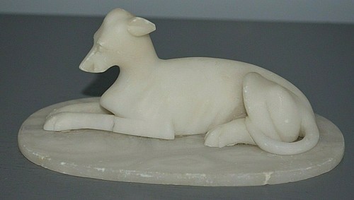 Chien lévrier albâtre - en,
