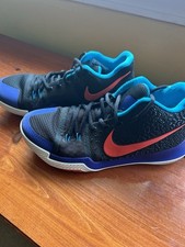 Nike Zoom Kyrie 3 Kyrache Light  Men’s Size 9 Basketball Shoes Purple Black