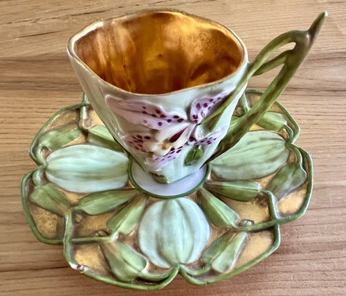 Tasse 1900 pour