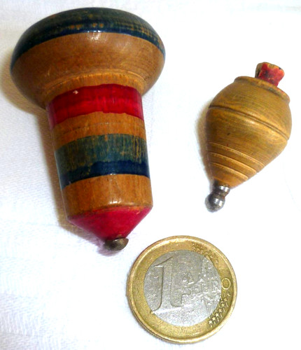 Jouet ancien toupies bois - jouet, en