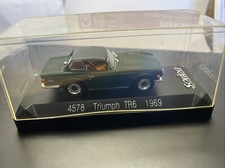 1/43 Solido 4578 Triumph TR6