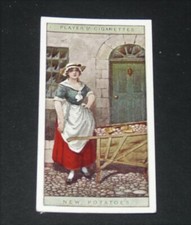 JOHN PLAYER'S CIGARETTES CARD CRIES OF LONDON 1916 BLUE BACK N°2