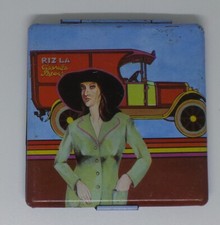 Superb cigarette box RIZLA + Relax with RIZLA +